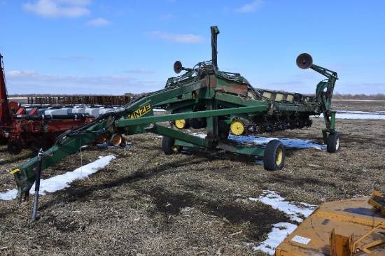 John Deere 12 row 30" planter on Kinze caddy