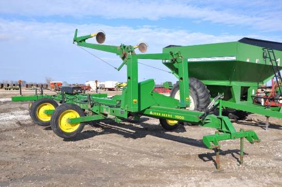 John Deere 7000 planter frame