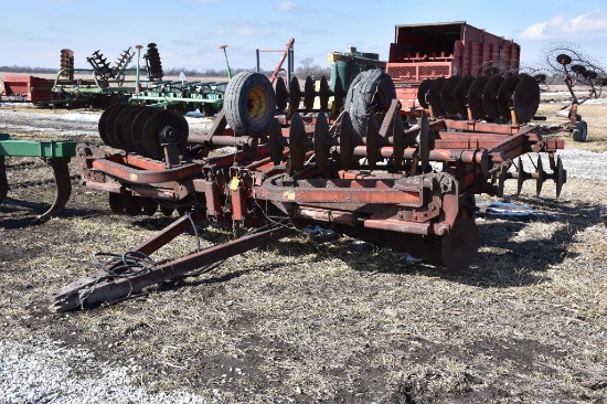 Kewanee 1025 24' disk