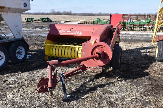 New Holland Super Hayliner 68 small square baler