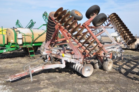 Kewanee 1175 24' disk