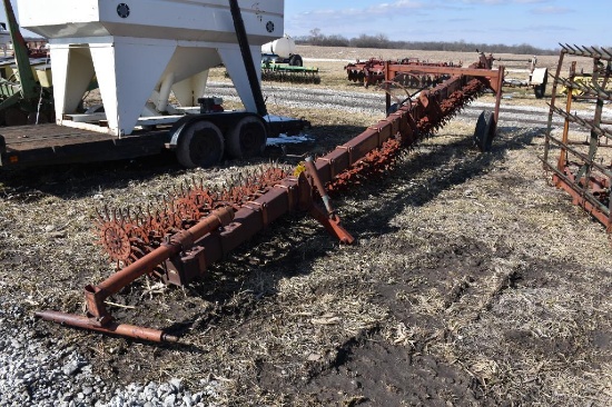 Yetter 3428 28' 3-pt. rotary hoe
