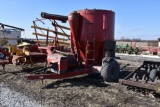 Case-IH 1350 grinder mixer