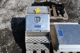 Merritt rear semi step/toolbox