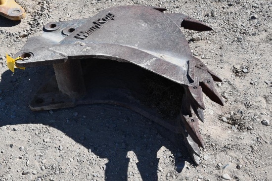 14" backhoe bucket
