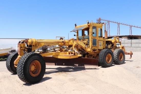 Cat 16 road grader