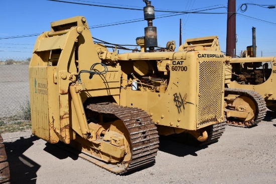 Cat 561C pipe layer