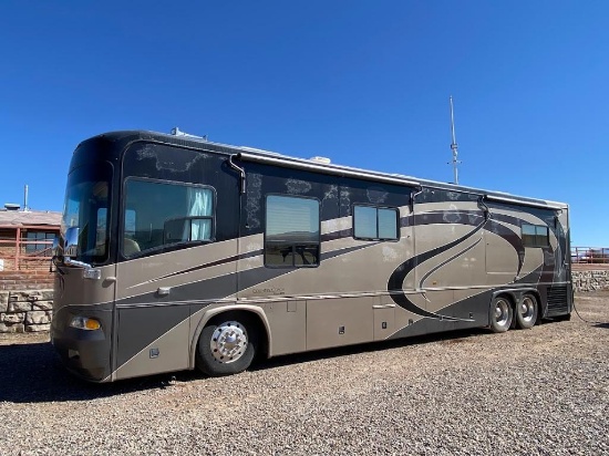 2005 Country Coach 42' motor home