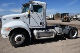 2009 Peterbilt 335 day cab semi