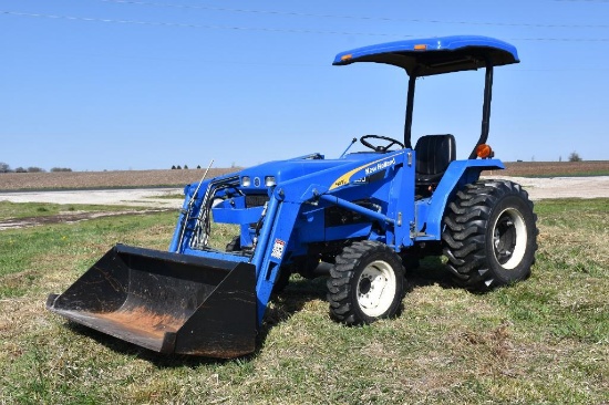 2010 New Holland TC30 Tractor with loader