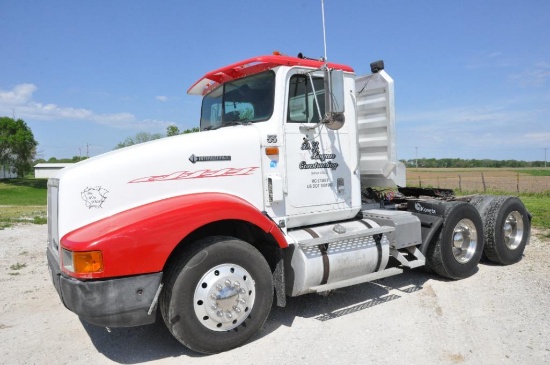 1995 International 9400 day cab semi