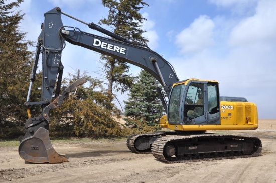 2008 John Deere 200D LC excavator