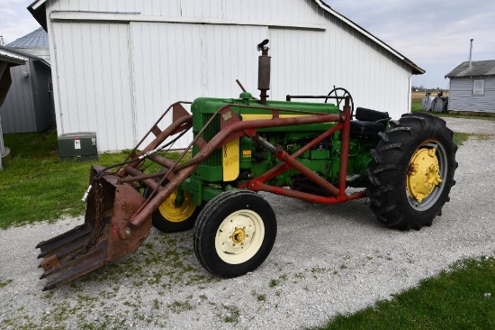 John Deere 420 2wd tractor