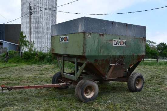 Dakon 280 300 bu. gravity wagon