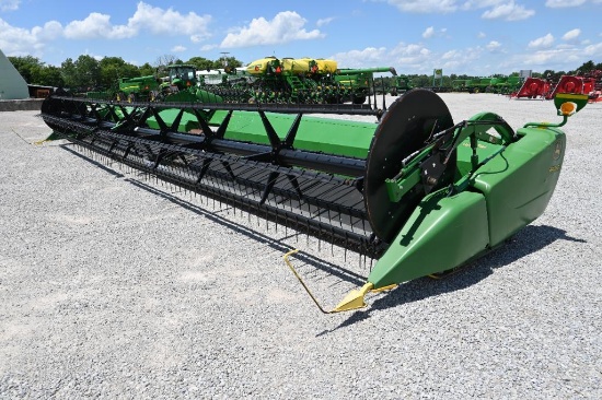 2012 John Deere 640FD 40' flex draper head