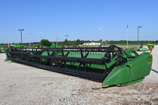 2012 John Deere 640FD 40' flex draper head