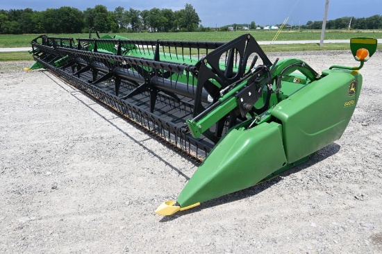 2014 John Deere 640FD 40' flex draper head