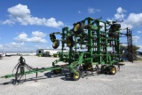 2002 John Deere 2200 44.5' field cultivator