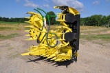 2018 John Deere 698 8 row rotary forage head