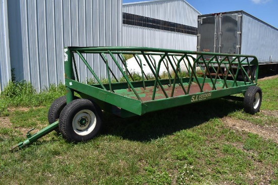 SI Feeders Arrow Front 16' portable trail type hay/silage feeder
