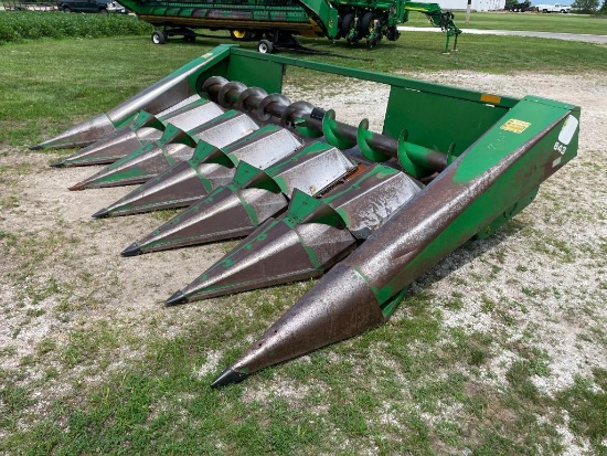 John Deere 643 6 row 30" corn head