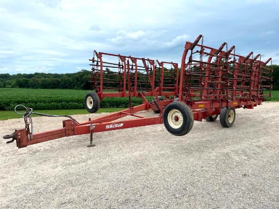 McFarlane HDL1044 44' 8-bar harrow