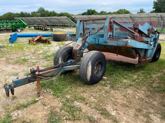 Kuntz 5-yard dirt scraper