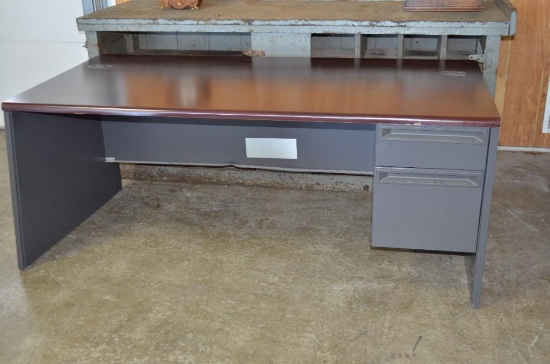 Hon office desk with side attachment