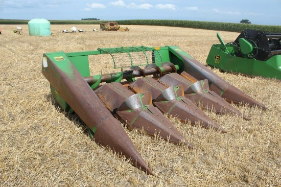 John Deere 443 Corn Head
