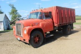 IH Loadstar 1600 Single Axle Grain Truck