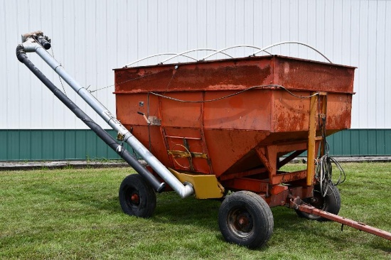 J&M 250-7 bu. gravity wagon