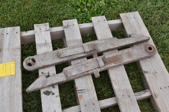 (2) Fast hitch to 3-pt. adapters