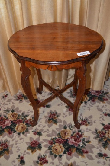 22 in. x 17 in. modern walnut turtle top table