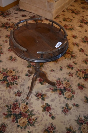 28 in. tall x 17 in diameter modern plant stand