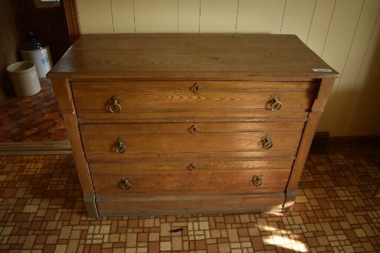 40 in. wide x 30 in. tall 3-drawer antique wooden dresser