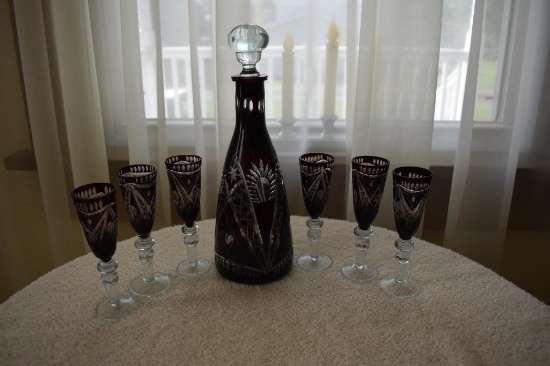 Cranberry decanter set