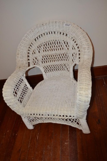 Wicker lawn chair