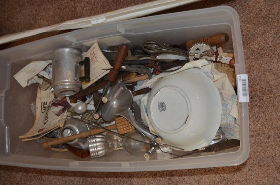 Tote of vintage kitchen items