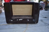 Vintage Ward's radio