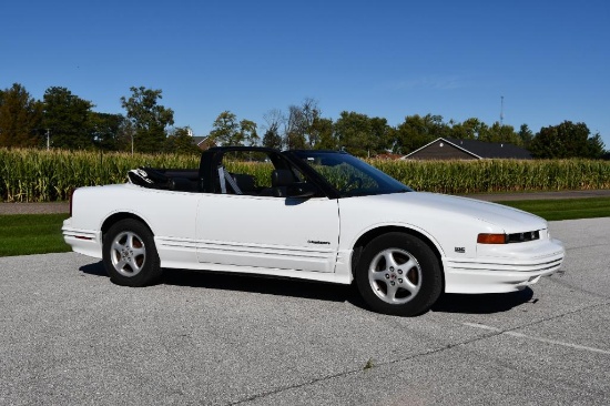 1993 Oldsmobile Cutlass convertible