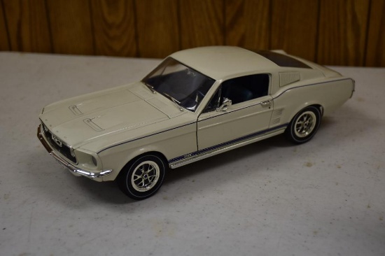 Ertl 1967 Mustang GT diecast car