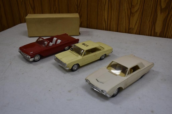 (3) Promo cars (plastic) 61 convertible with box, 62 thunderbird and other