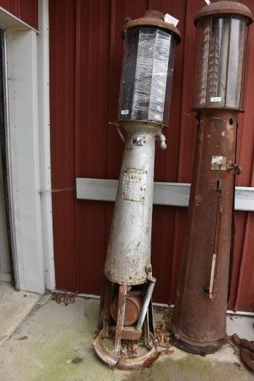 Rush Model K Visible Gas pump gravity fed glass cylinder is broken