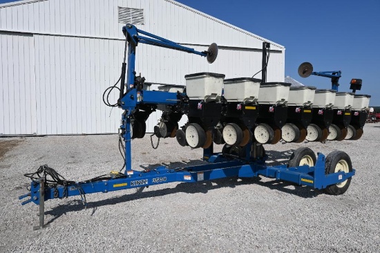 2006 Kinze 3500 8/15 row planter