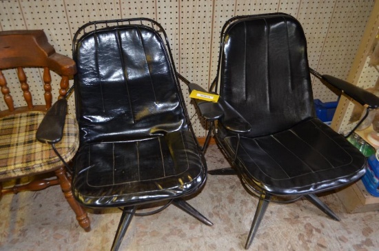 (2) Black office arm chairs