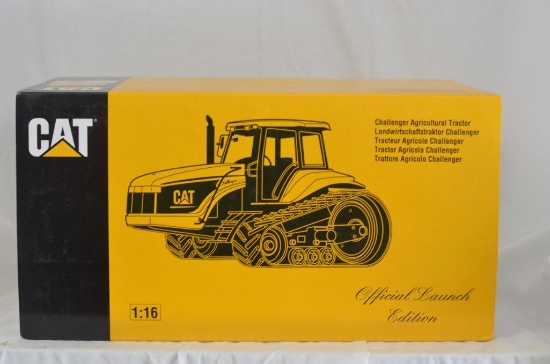 NZG 1/16 scale CAT Challenger 45 tractor