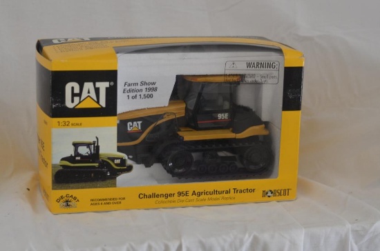 Norscot 1/32 scale CAT Challenger E tractor