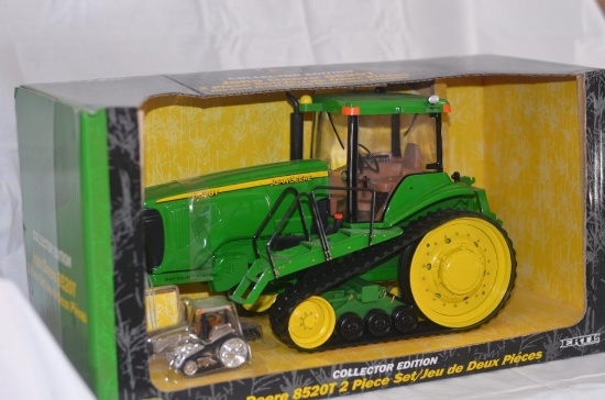 Ertl 1/16 & 1/64 scale John Deere 2-piece 8520T tractor set