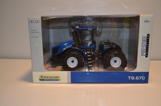 Ertl 1/32 scale Prestige New Holland T9.670 tractor