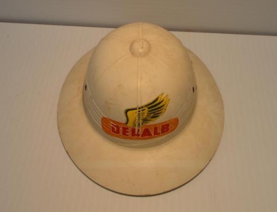 Dekalb plastic pith hat